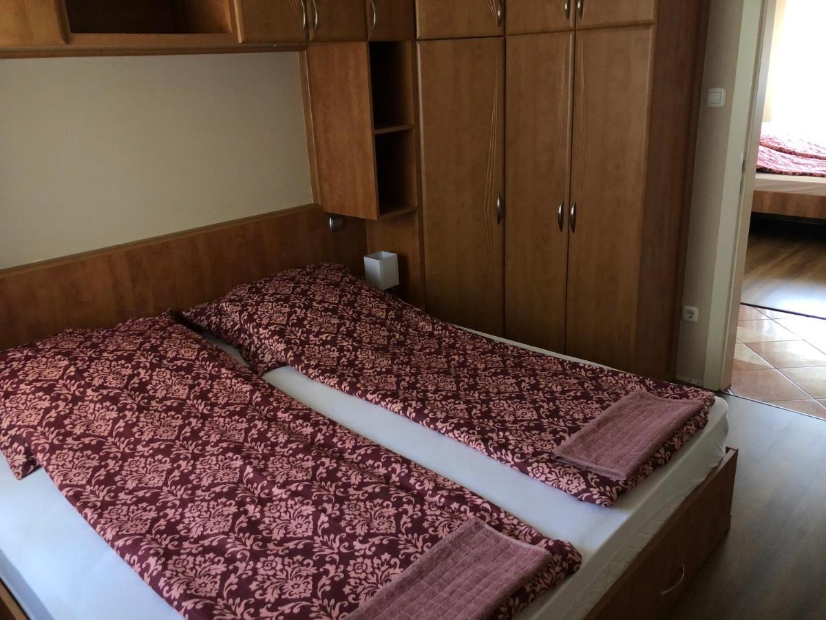 Alina Apartmanok Hajduszoboszlo Exterior photo