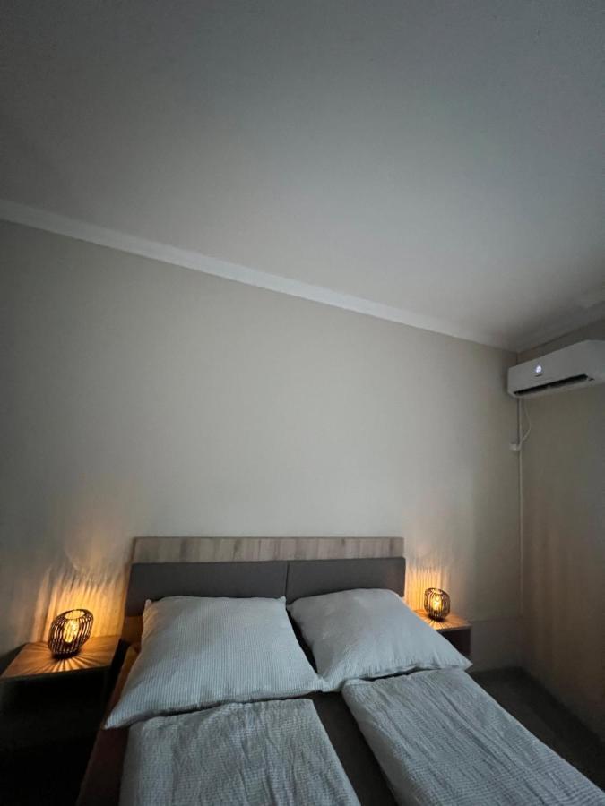 Alina Apartmanok Hajduszoboszlo Exterior photo